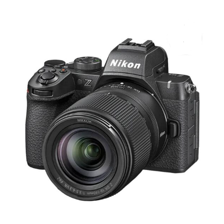 Nikon Z50II + obiettivo 18-140 DX + SDXC 128GB