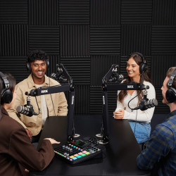 RODECASTER PRO II, 4 PodMic, 4 cuffie NTH-100, 4 PSA1+ e 4 XLR3 black RODE KIT