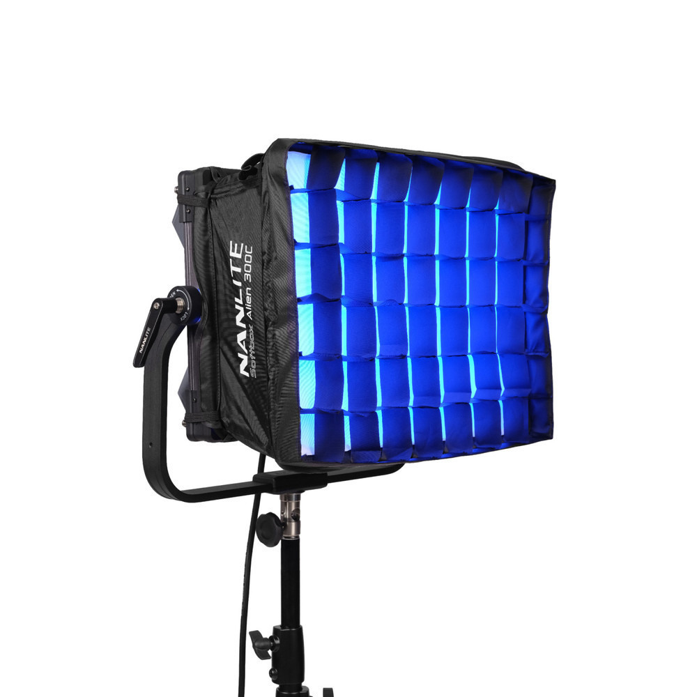 Nanlite Softbox with eggcrate for Alien 300C